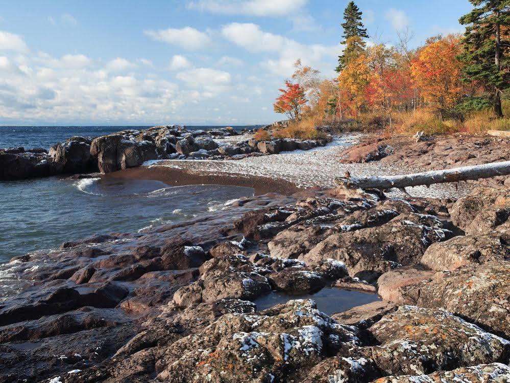 Temperance Landing On Lake Superior Tofte Exterior photo